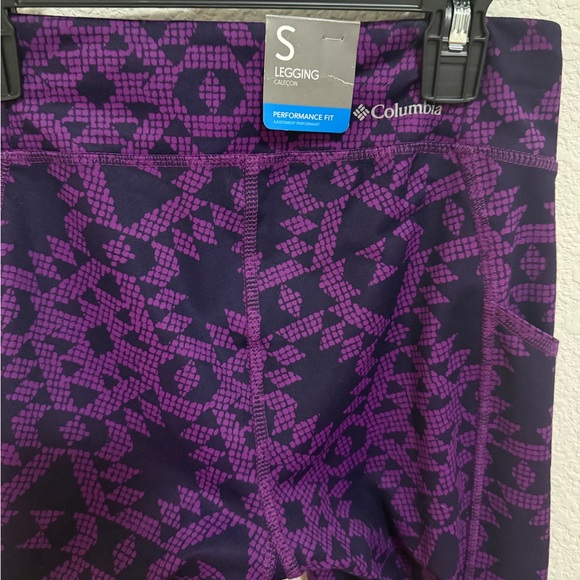 Columbia Weekend Adventure Norwood 7/8 Leggings Purple Black Aztec Print Small - Picture 7 of 10